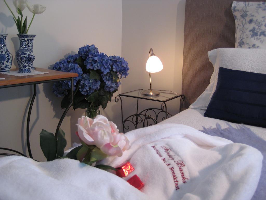 Finlay Banks Boutique Bed & Breakfast Крайстчърч Стая снимка