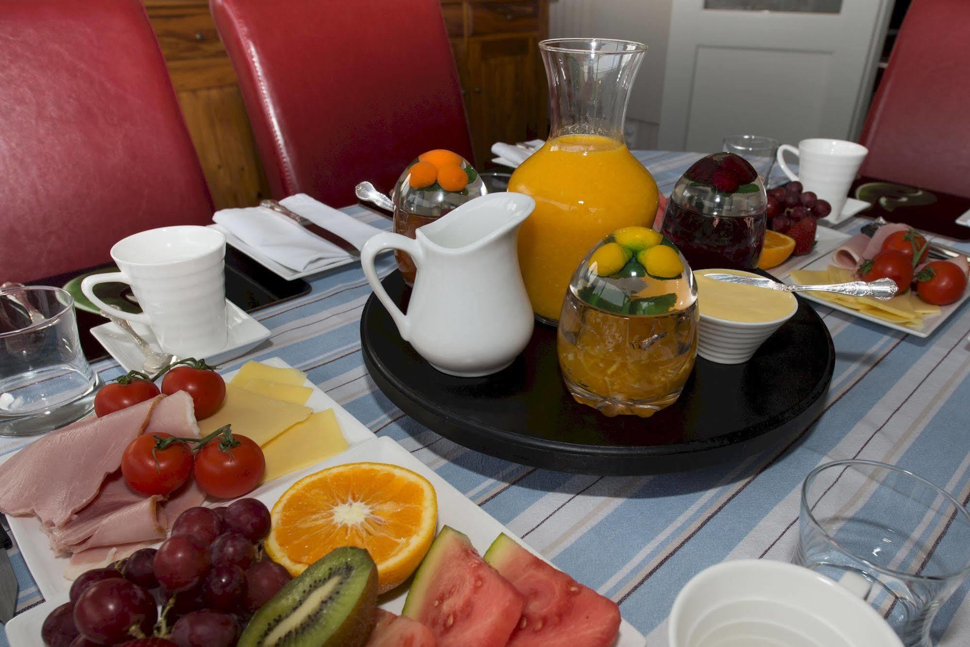 Finlay Banks Boutique Bed & Breakfast Крайстчърч Екстериор снимка