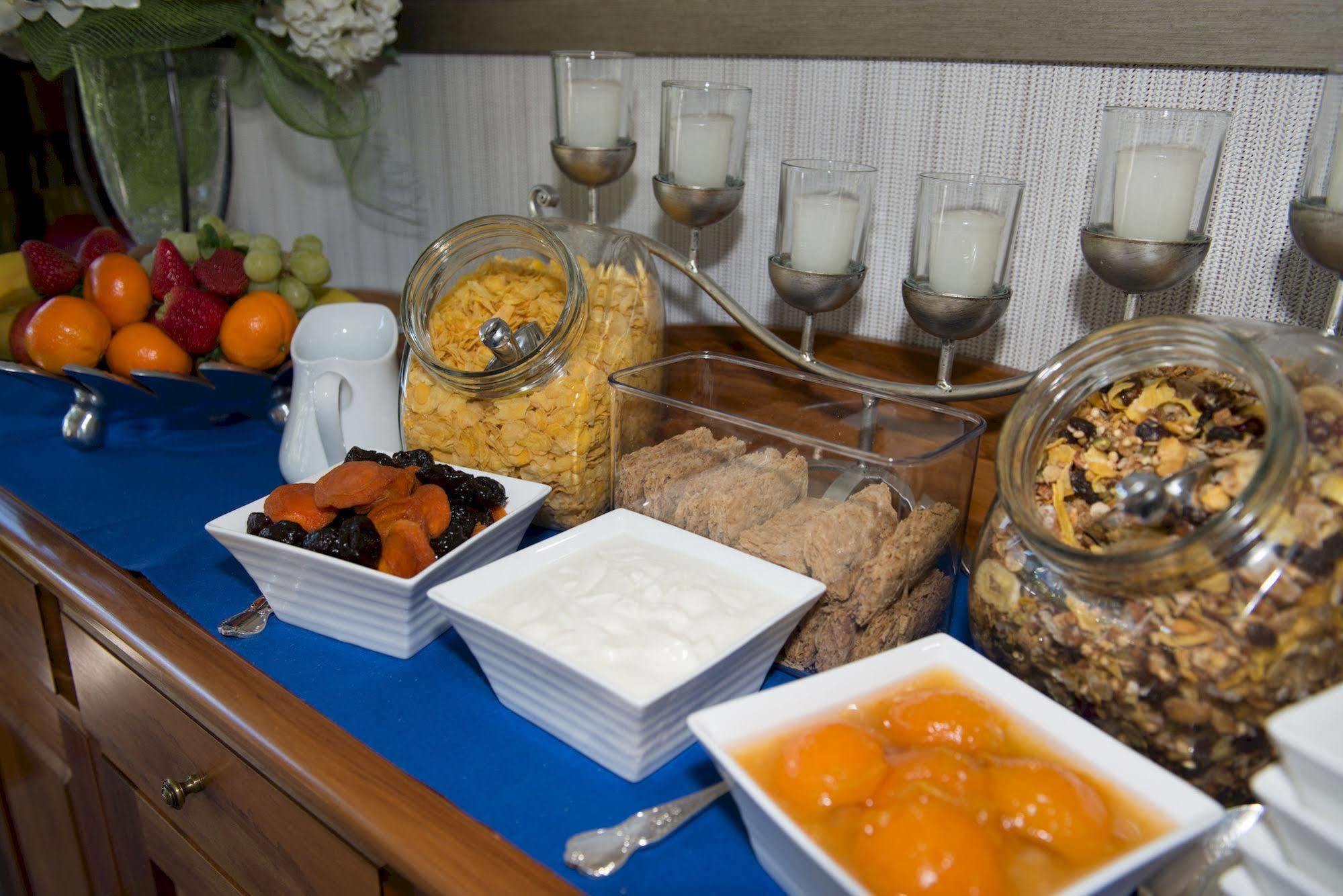 Finlay Banks Boutique Bed & Breakfast Крайстчърч Екстериор снимка